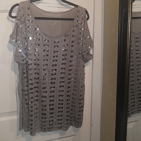 Cold shoulder blinged out top.  😍 - Picture 2 of 5